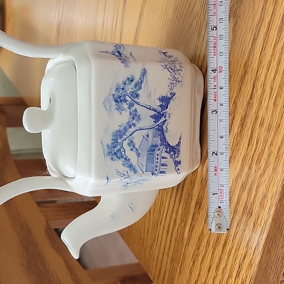 Teapot - Picture 8 of 9